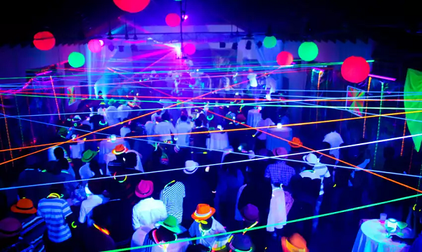 10 Awesome Highlighter Party Ideas - Throw The Perfect Party!